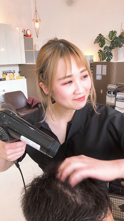 ラミルビー採用情報アシスタントスタッフ　ヘアクリエイト ミリ